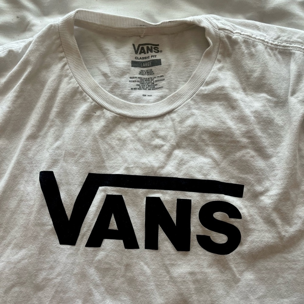 L White Vans Classic Fit T-Shirt.